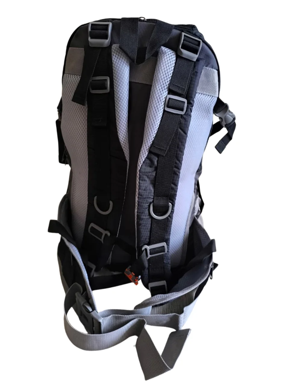 Mochila de Camping 35L – Ligera, Resistente e Ideal para Trekking - Imagen 5